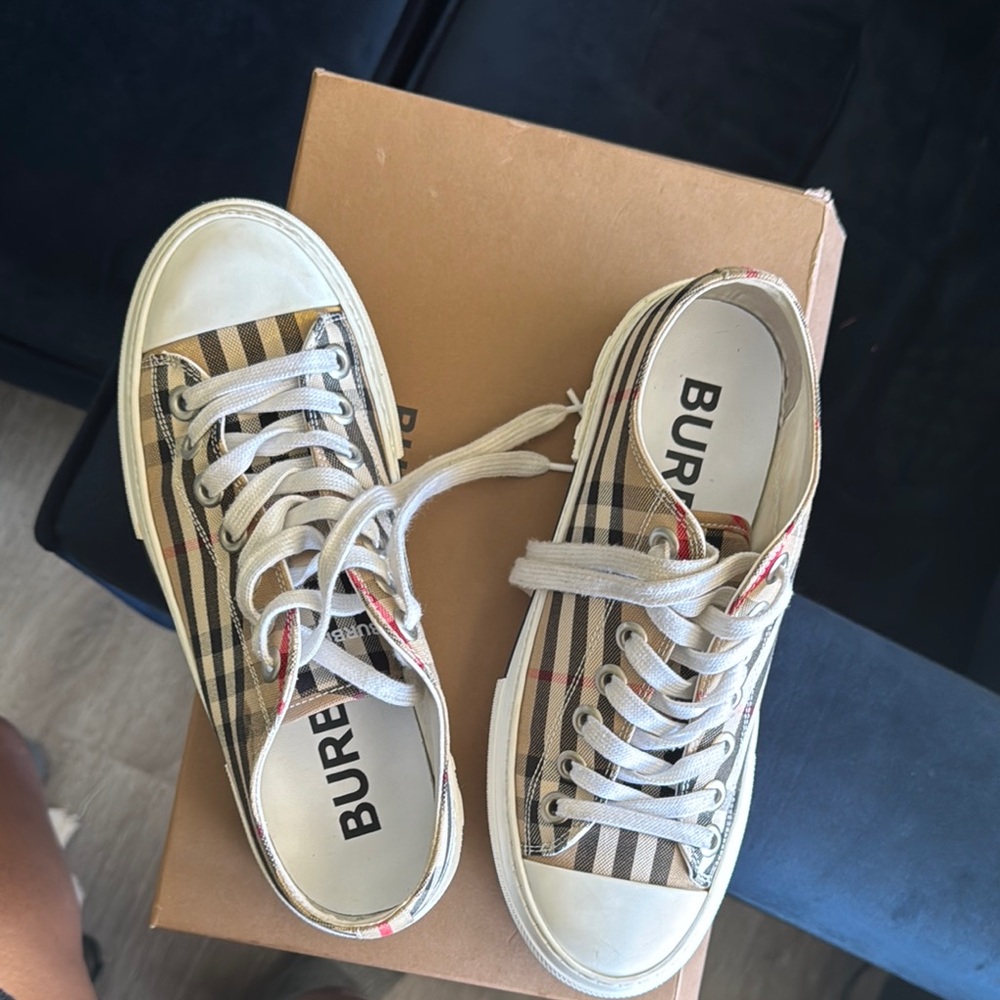 Burberry Cream and White Sneakers with Classic Style